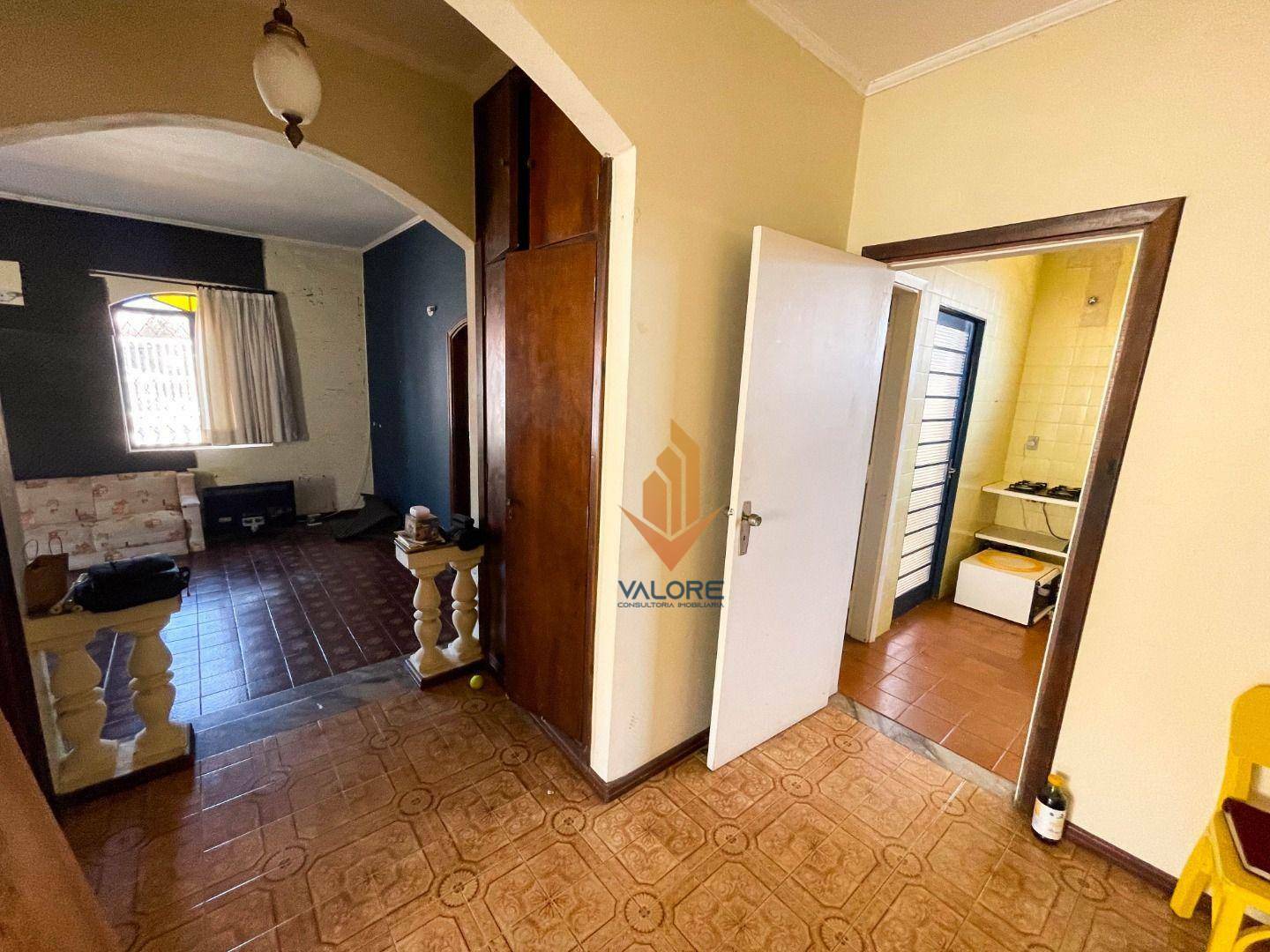 Casa à venda com 3 quartos, 259m² - Foto 5