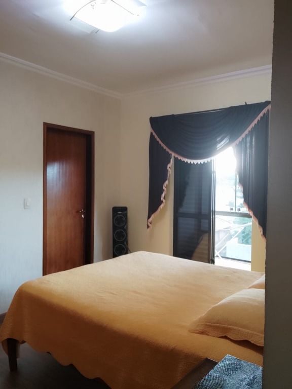 Apartamento à venda com 3 quartos, 135m² - Foto 12