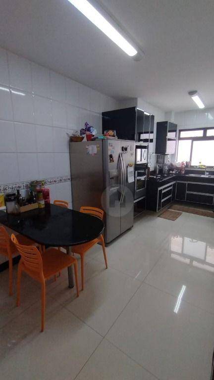 Apartamento à venda com 3 quartos, 170m² - Foto 12