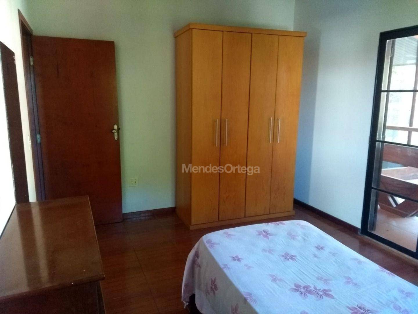 Casa para alugar com 6 quartos, 487m² - Foto 14