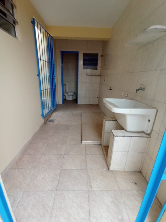 Casa à venda com 3 quartos, 100m² - Foto 6