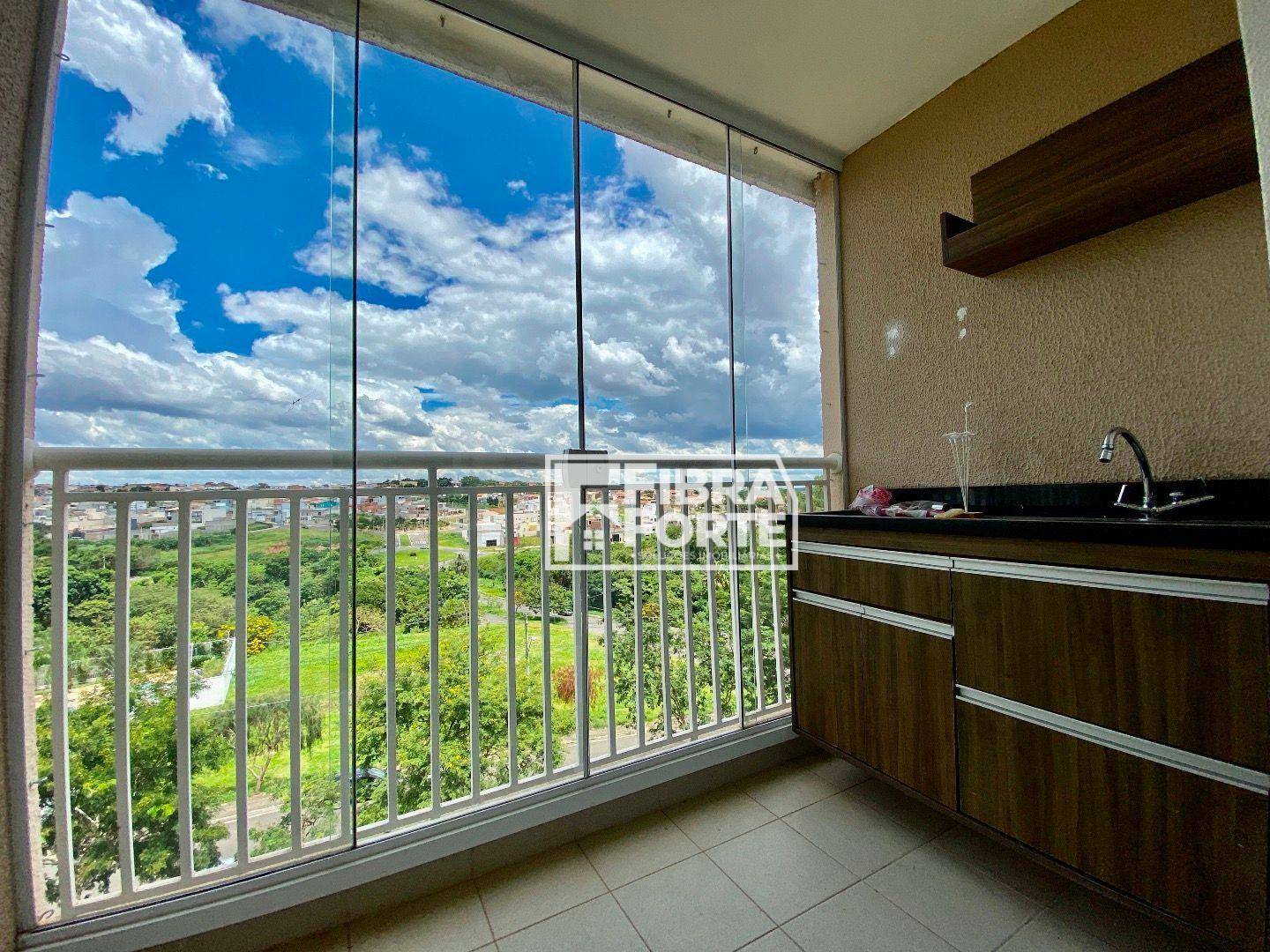 Apartamento à venda com 3 quartos, 68m² - Foto 1