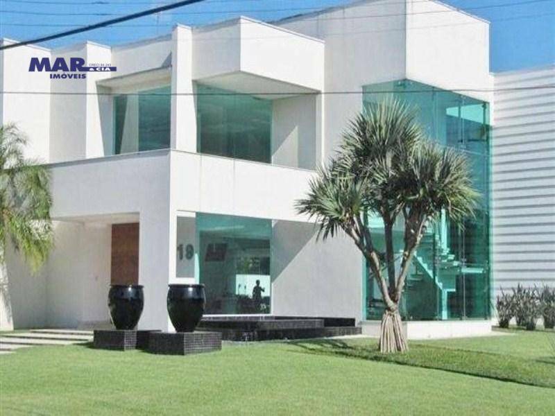 Casa à venda com 7 quartos, 1500m² - Foto 2