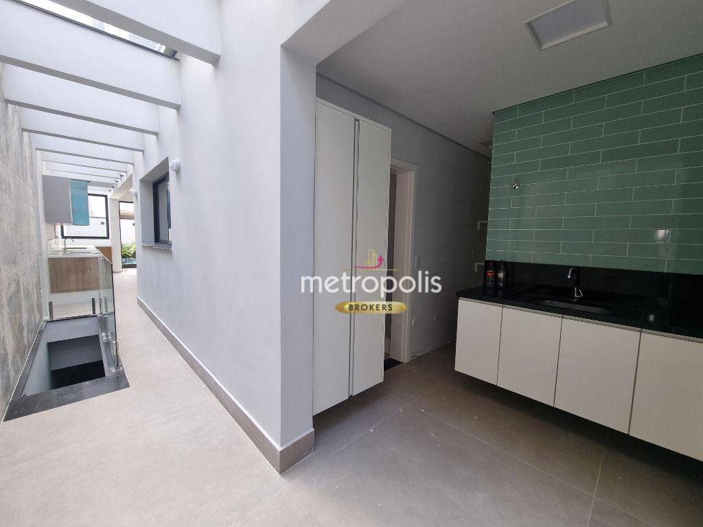 Sobrado à venda com 4 quartos, 700m² - Foto 16