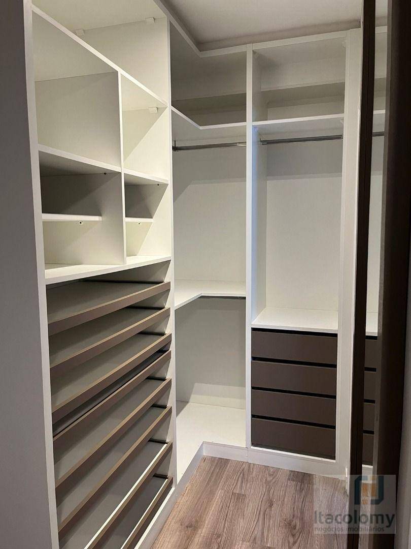 Apartamento para alugar com 3 quartos, 170m² - Foto 31