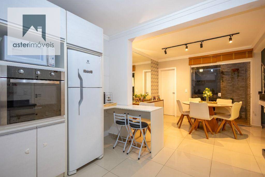 Sobrado à venda com 3 quartos, 205m² - Foto 8