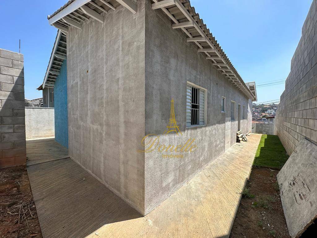 Casa à venda com 2 quartos, 65m² - Foto 7