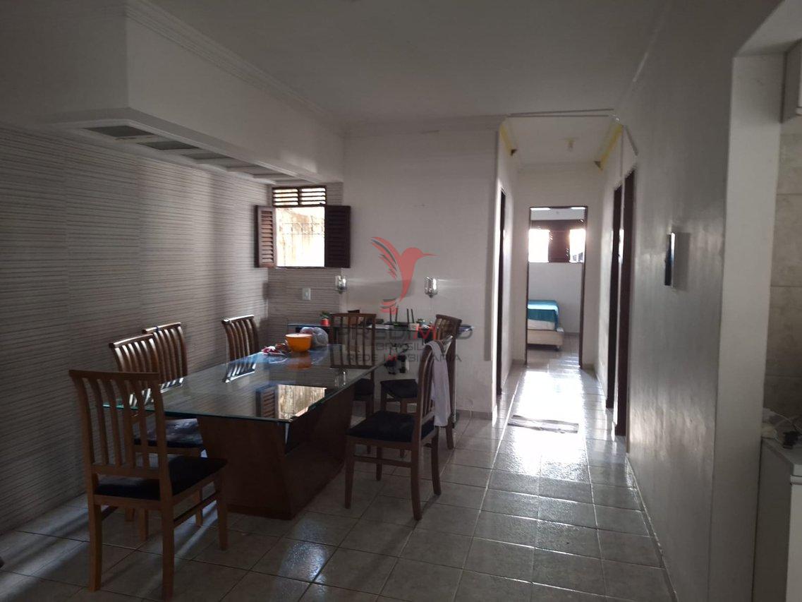 Casa à venda com 3 quartos, 160m² - Foto 4