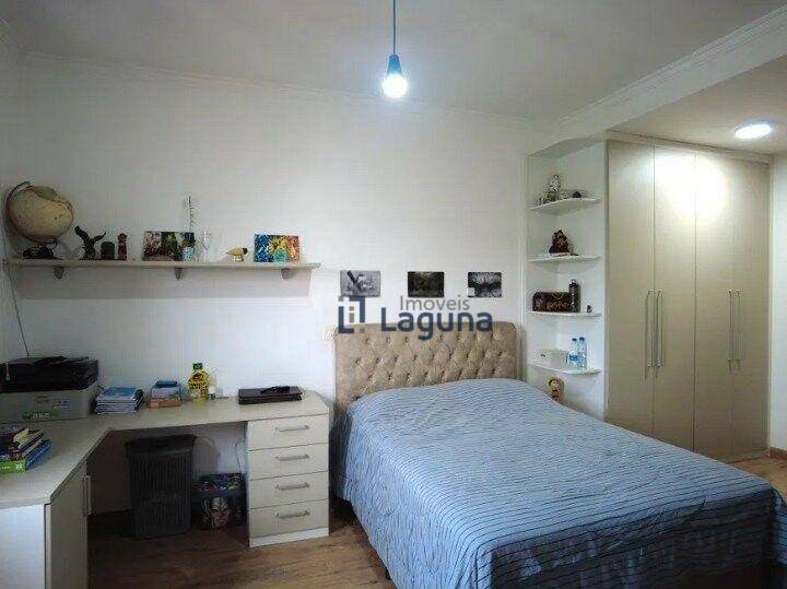 Sobrado à venda com 3 quartos, 212m² - Foto 10