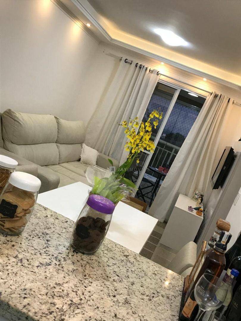 Apartamento à venda com 2 quartos, 60m² - Foto 6