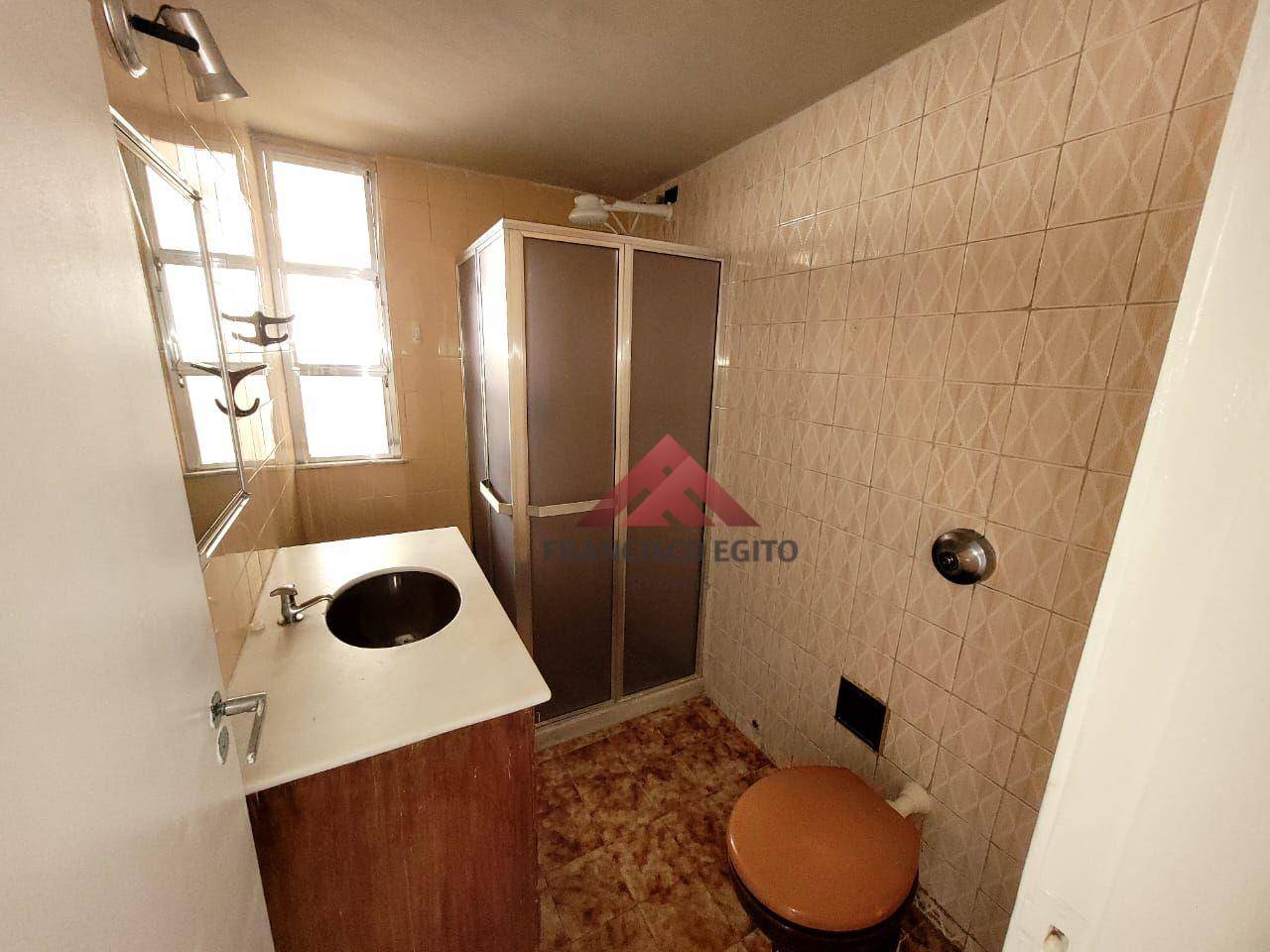 Apartamento para alugar com 3 quartos, 120m² - Foto 14