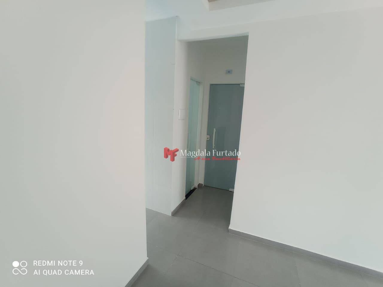 Casa à venda com 2 quartos, 75m² - Foto 9