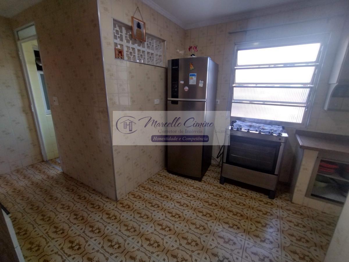 Apartamento para alugar com 2 quartos, 72m² - Foto 11