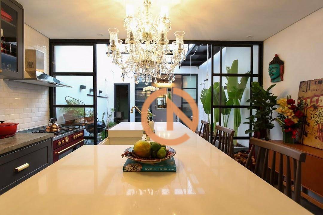 Casa à venda com 2 quartos, 102m² - Foto 2