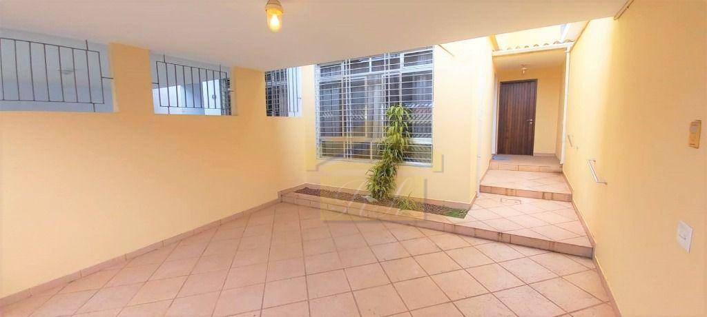 Sobrado à venda com 3 quartos, 140m² - Foto 1