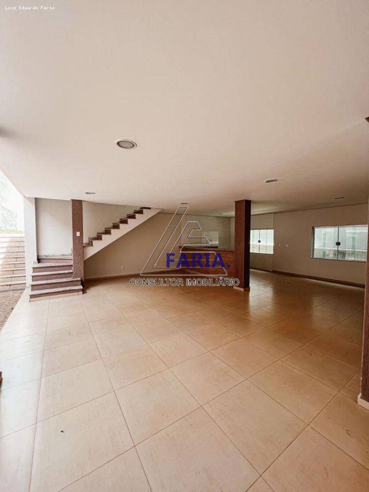 Casa à venda com 3 quartos, 240m² - Foto 17