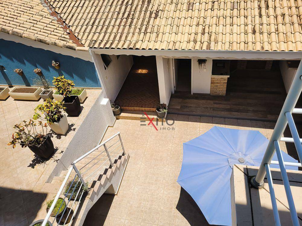 Casa à venda e aluguel com 3 quartos, 400m² - Foto 30