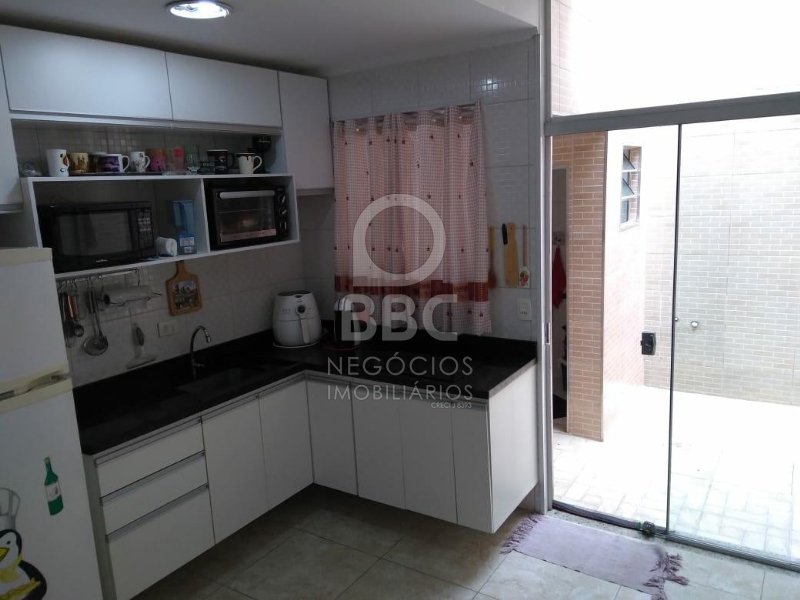 Sobrado à venda com 2 quartos, 115m² - Foto 3