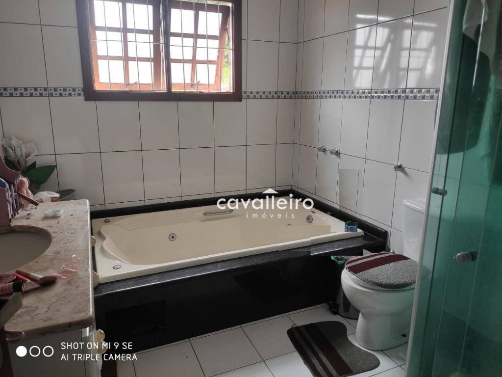 Casa de Condomínio à venda com 3 quartos, 240m² - Foto 9