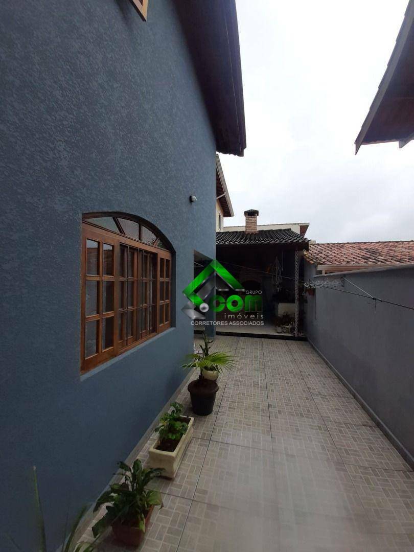 Casa à venda com 3 quartos, 168m² - Foto 6