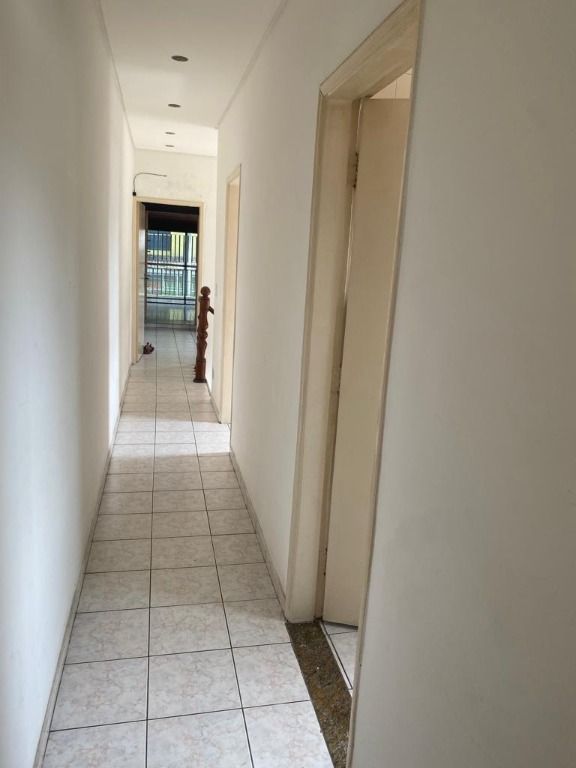 Sobrado à venda com 3 quartos, 223m² - Foto 8