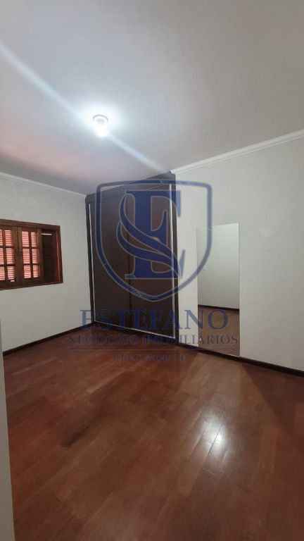 Casa para alugar com 3 quartos, 360m² - Foto 5