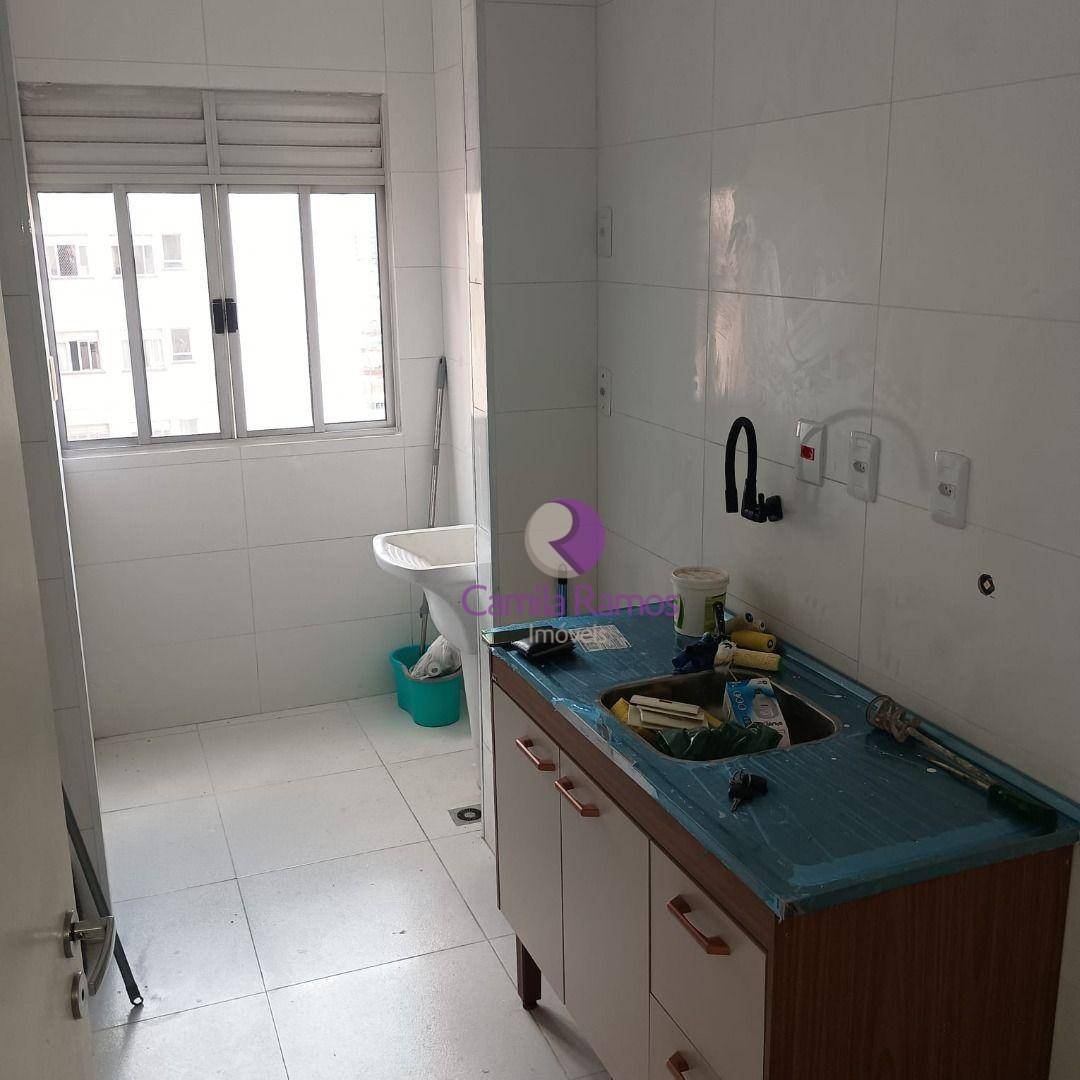 Apartamento para alugar com 3 quartos, 72m² - Foto 2