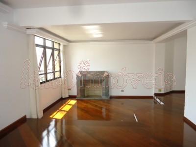 Apartamento para alugar com 3 quartos, 226m² - Foto 1