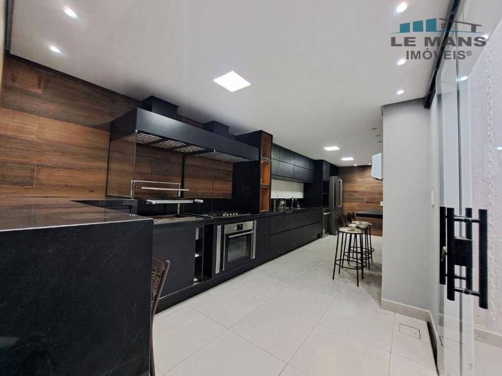 Casa à venda e aluguel com 3 quartos, 185m² - Foto 13