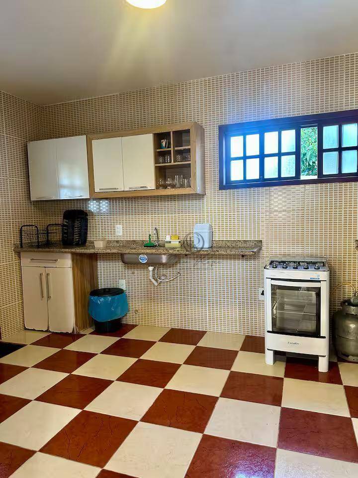 Casa de Condomínio à venda com 4 quartos, 210m² - Foto 19