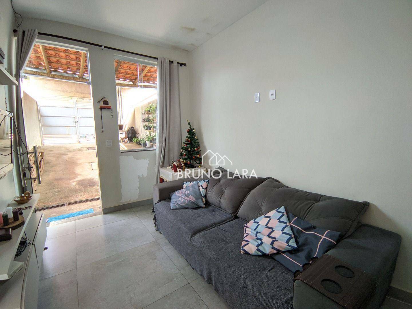 Casa à venda com 2 quartos, 54m² - Foto 15