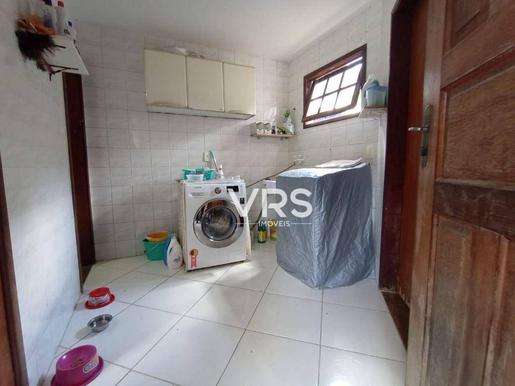 Casa à venda com 3 quartos, 229m² - Foto 29