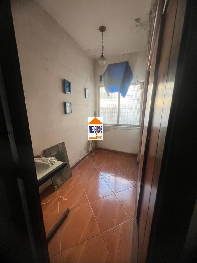 Casa à venda com 4 quartos, 210m² - Foto 31