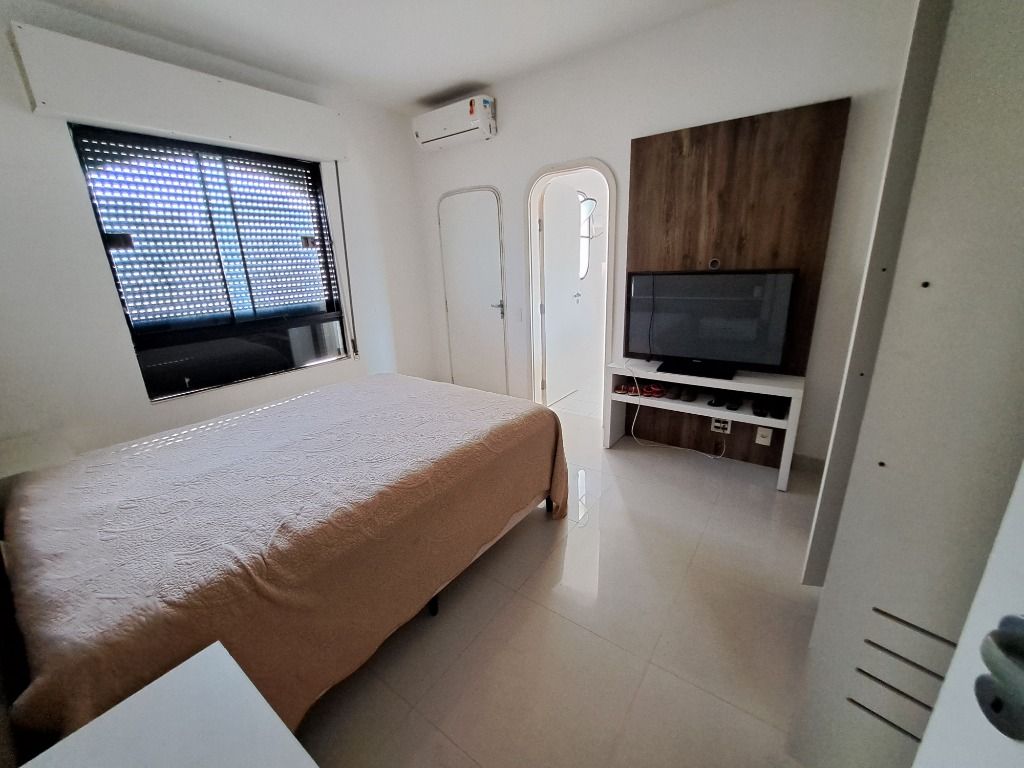 Apartamento à venda com 4 quartos, 200m² - Foto 13