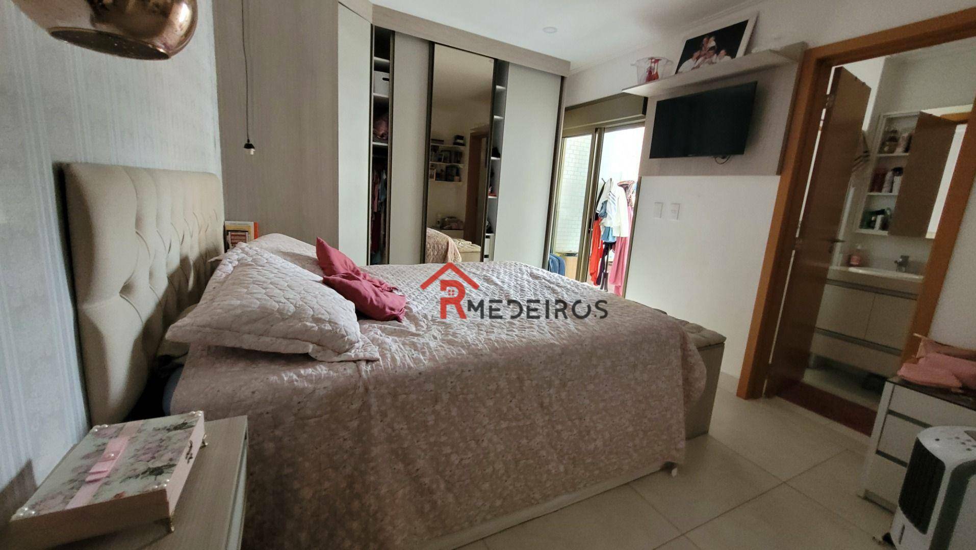 Apartamento à venda com 3 quartos, 118m² - Foto 19