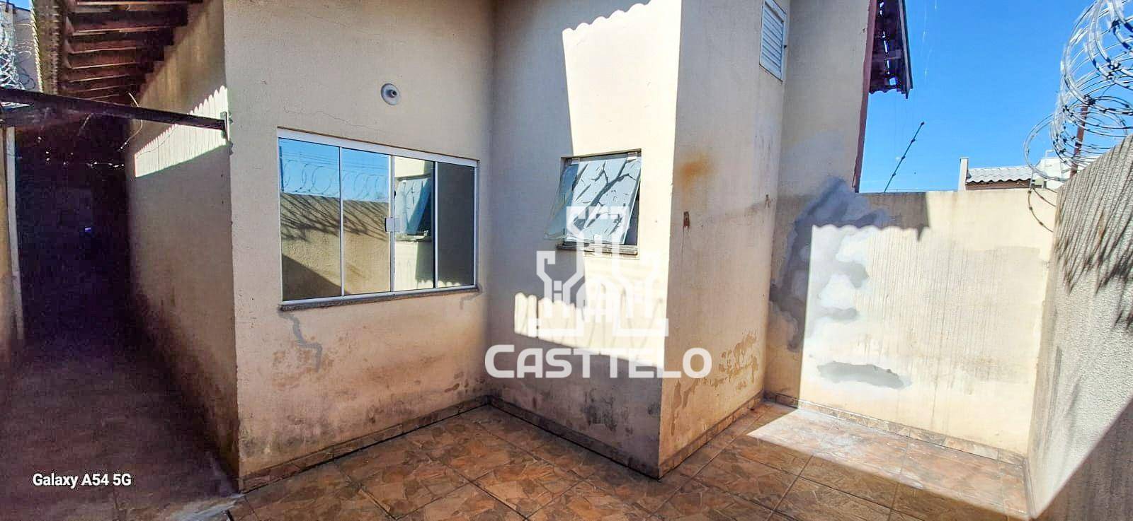 Casa à venda com 3 quartos, 69m² - Foto 8