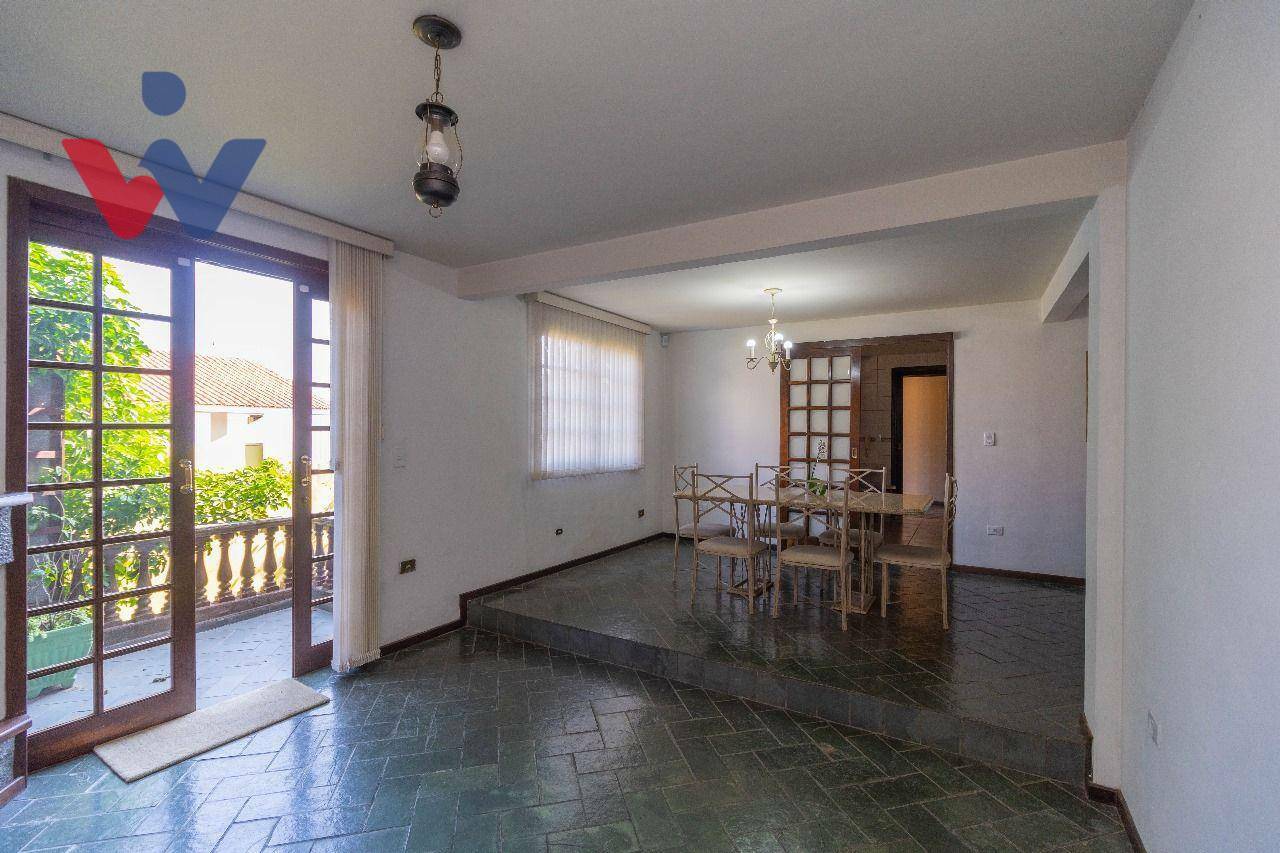 Casa para alugar com 4 quartos, 329m² - Foto 15