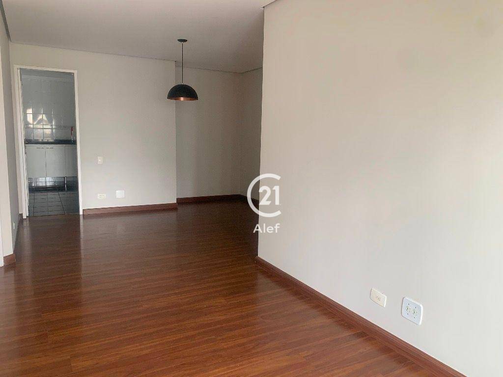 Apartamento à venda com 3 quartos, 98m² - Foto 2