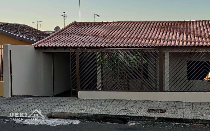 Casa à venda com 3 quartos, 120m² - Foto 1