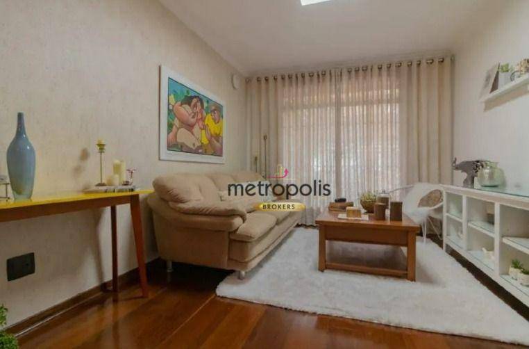 Sobrado à venda com 3 quartos, 310m² - Foto 1