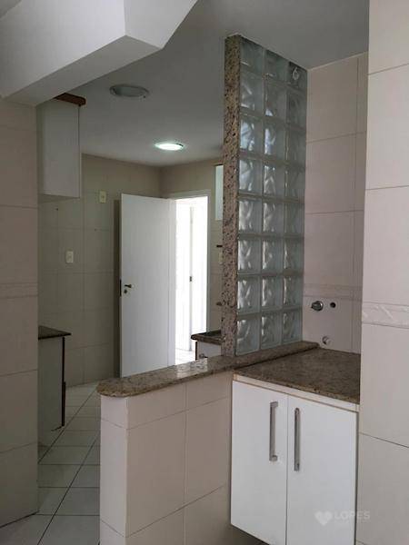 Apartamento à venda com 3 quartos, 87m² - Foto 12