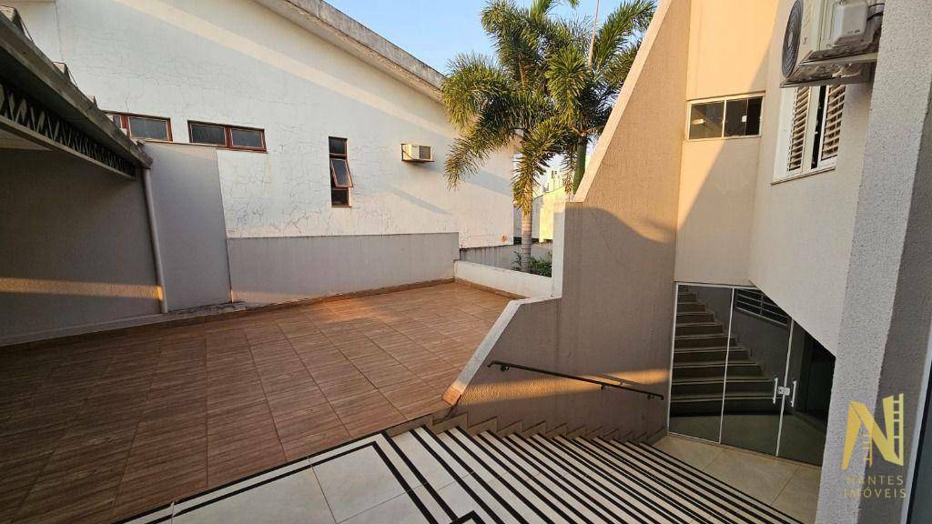 Casa à venda com 3 quartos, 284m² - Foto 26