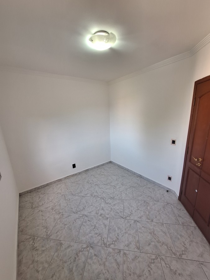 Apartamento para alugar com 2 quartos, 79m² - Foto 9