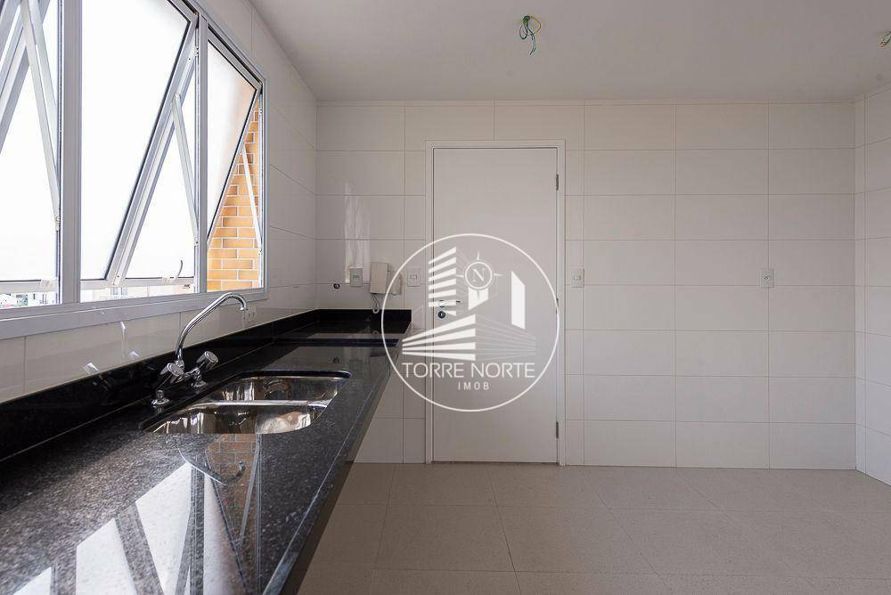 Apartamento à venda com 3 quartos, 217m² - Foto 19