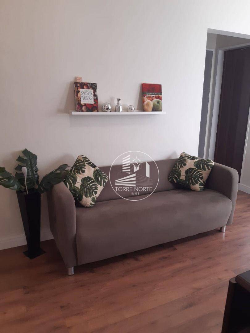 Apartamento à venda com 3 quartos, 47m² - Foto 3