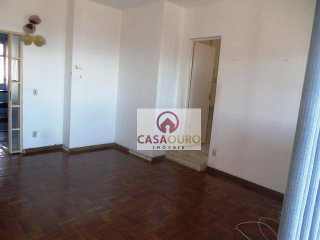 Casa à venda com 4 quartos, 268m² - Foto 12