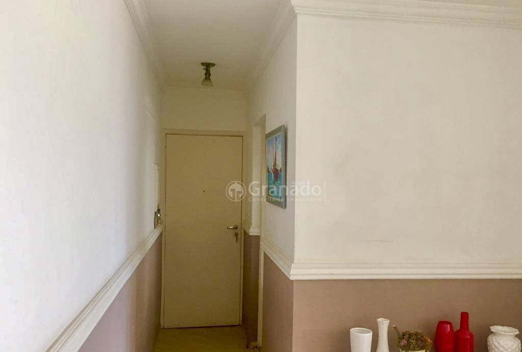 Apartamento à venda com 3 quartos, 100m² - Foto 8