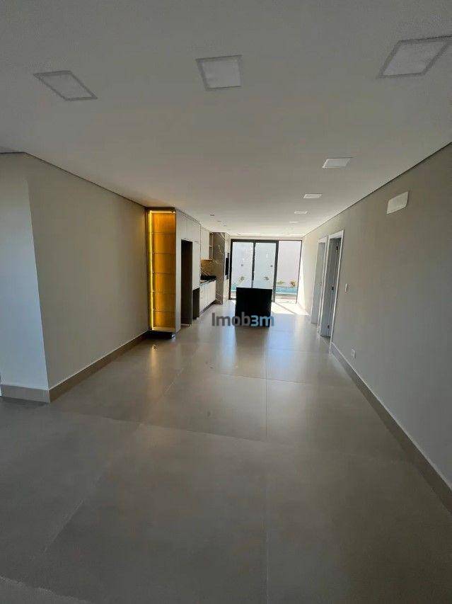Sobrado, 4 quartos, 208 m² - Foto 3