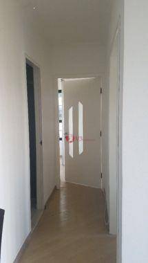 Apartamento à venda com 2 quartos, 70m² - Foto 9