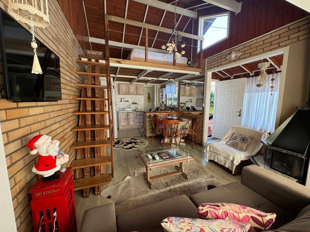 Casa à venda com 3 quartos, 65m² - Foto 2